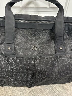 lululemon athletica Black Dotted Utility Tote
